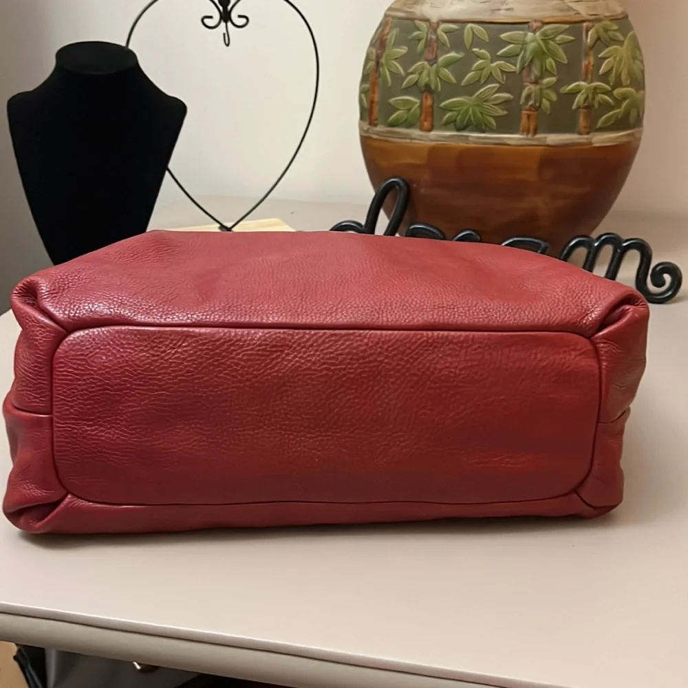 TORY BURCH LEATHER BOMBE SLOUCH XL BAG.. NWOT - Picture 6 of 12